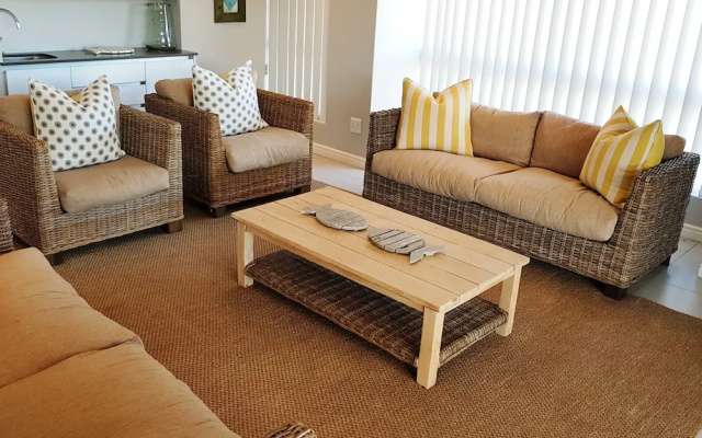 8 Aquila Covo Self catering