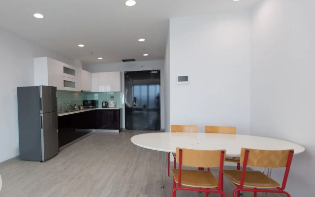 ONE 18 Ngoc Lam Apartment