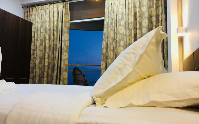 The Cliff Resort