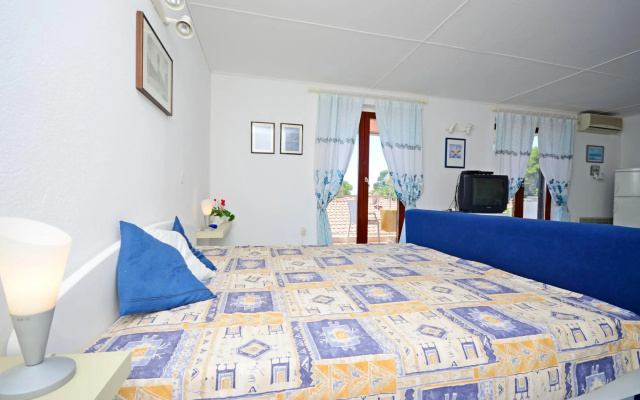 Apartment Dubravka in Banjol - island Rab