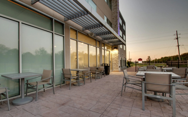 Holiday Inn Express & Suites Mount Vernon by IHG