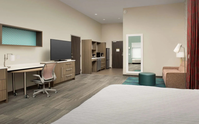 Home2 Suites by Hilton Clovis Fresno Airport