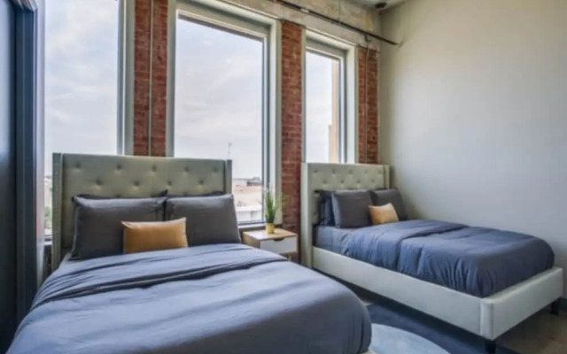 Downtown Luxury Lofts By RBA Living
