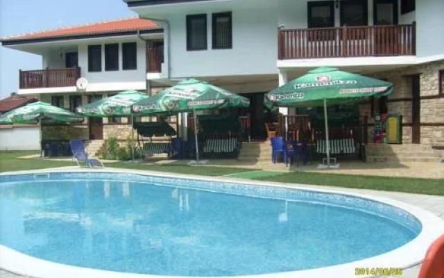 Hotel Aleksandrina