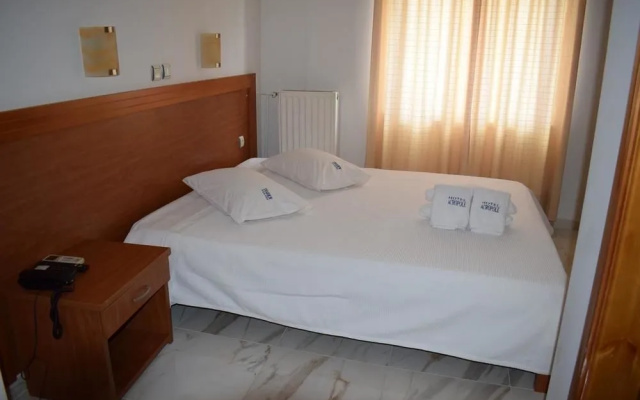 Acropole Hotel