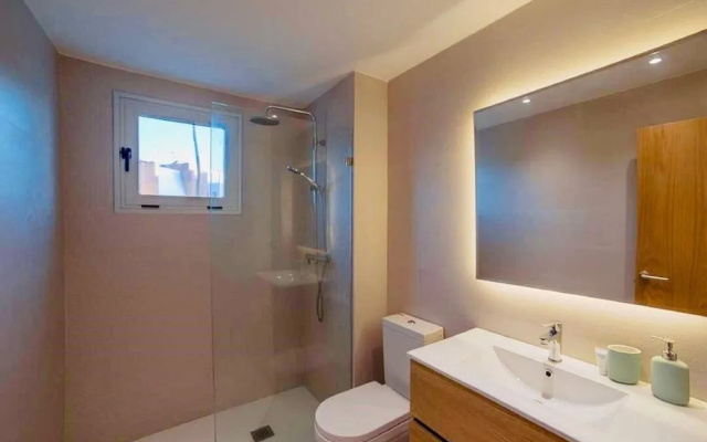 Luxurious Condo Steps From The Beach B2 Los Corales Playa Bavaro