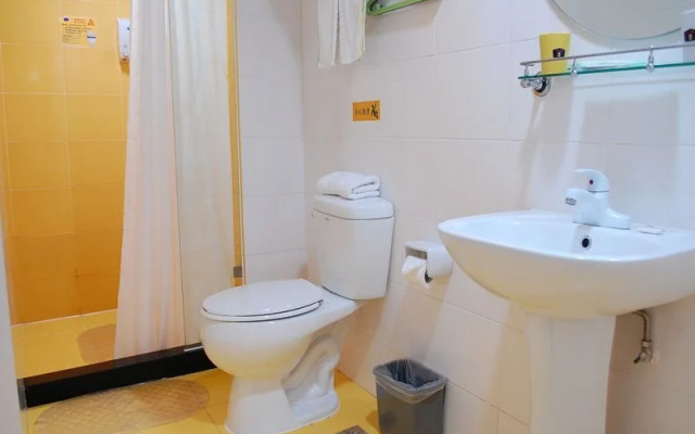 Home Inn Jiefang Road International Shopping Center - Sanya