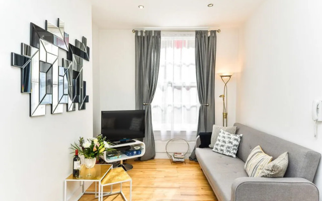 Warren Street Apartments