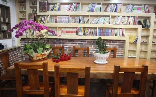 Ziyuoxing International Hostel