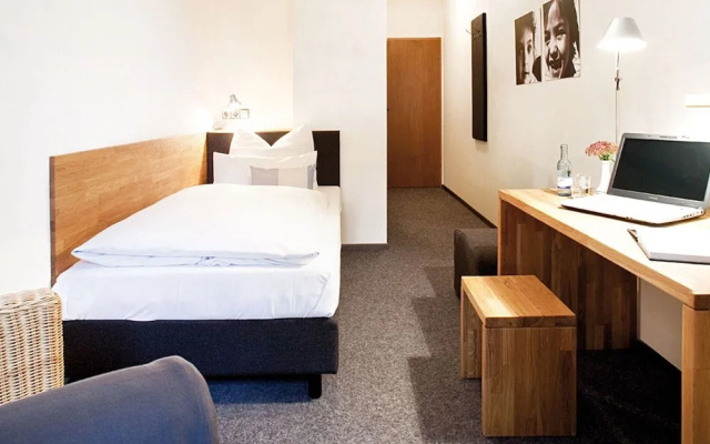 Hotel-Landgasthof KREUZ