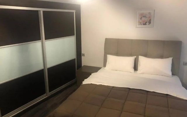 Kritis Apartment