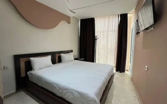 Hotel Pyramides Collection