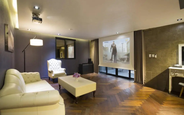 Two Heaven Hotel
