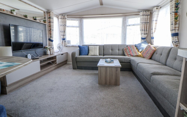 V9 Ty Mawr Holiday Park