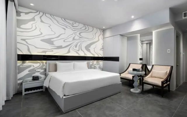J Village Hotel - Triệu Việt Vương