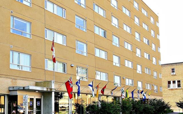 Отель Residence & Conference Centre - Ottawa Downtown Канада, Оттава - отзывы, цены и фото номеров - забронировать отель Residence & Conference Centre - Ottawa Downtown онлайн вид на фасад