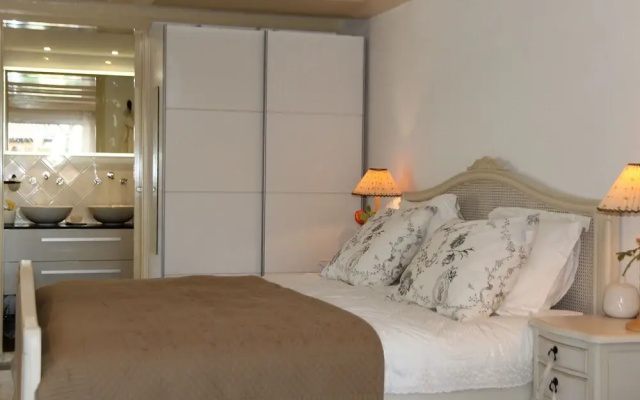Studio Near Heiloo Woods and Egmond Beach