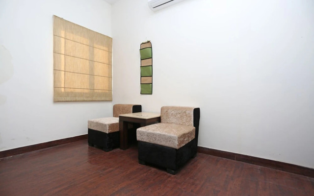 Cherisha Zone by OYO Rooms