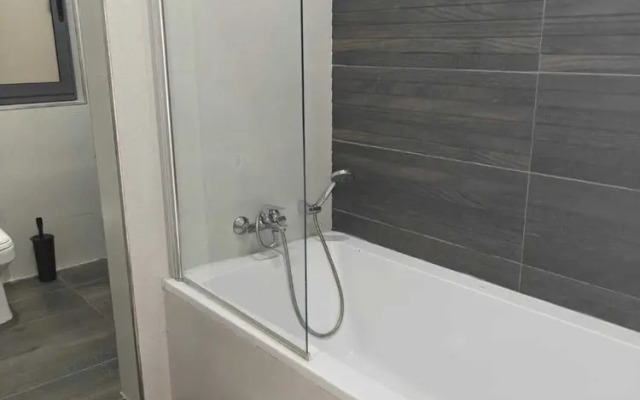 Pembroke Double Room with Private Bath