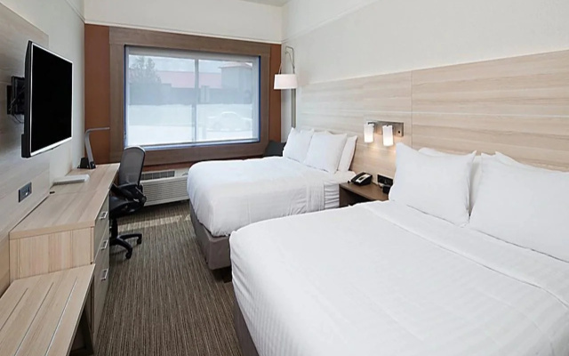 Holiday Inn Express & Suites Michigan City by IHG