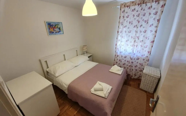 Rustic House Diklo 20m from the sea