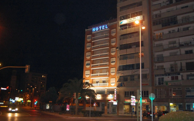 Hotel Marina Victoria