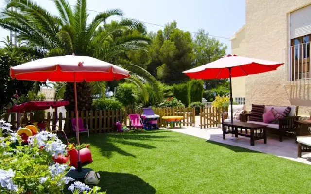 Villa Pimpinela