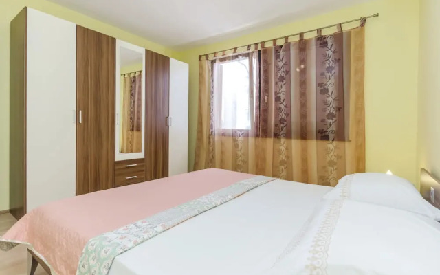 House Rajka I