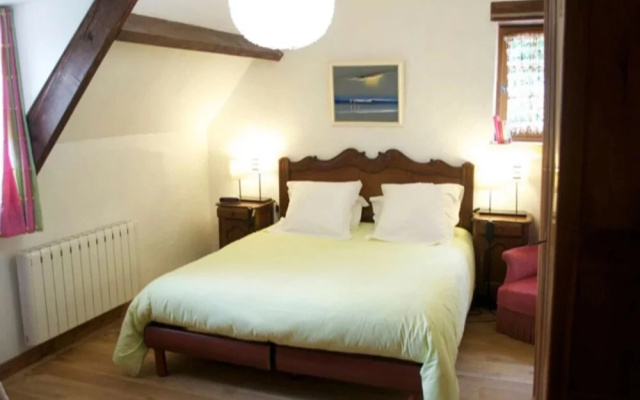 Villa With 5 Bedrooms in Les Eyzies-de-tayac-sireuil, With Private Poo