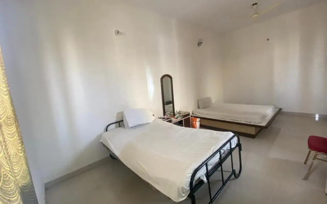 Hotel Sri Vaari Residency