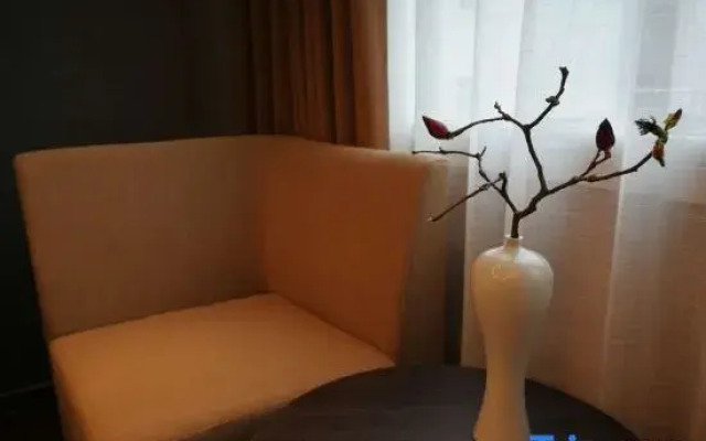 Oriental Charm Hotel (Gutian Site Tourist Center Branch)