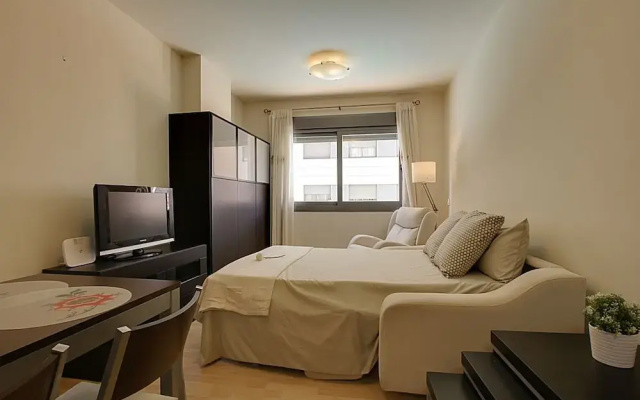 Apartamento Top Malaga Calle Pacifico con piscina y parking