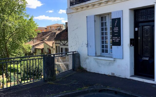 Отель Maison Raphaël Kafka Франция, Бержерак - отзывы, цены и фото номеров - забронировать отель Maison Raphaël Kafka онлайн вид на фасад