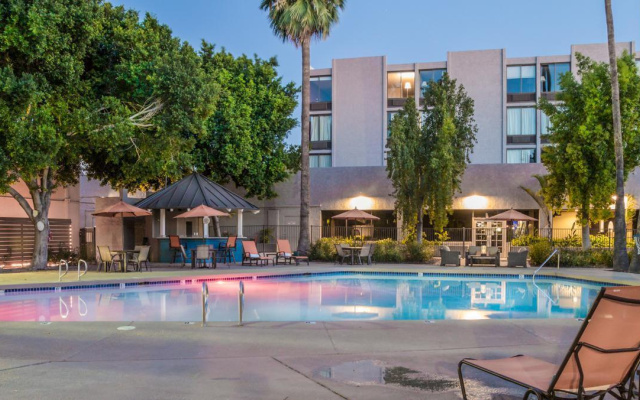 Days Inn Phoenix And Conference Center
