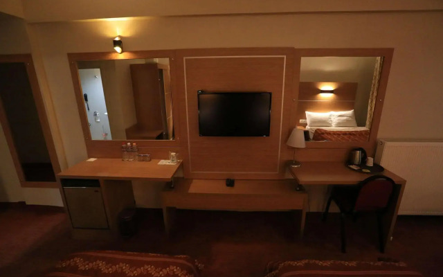 Cali Hotel