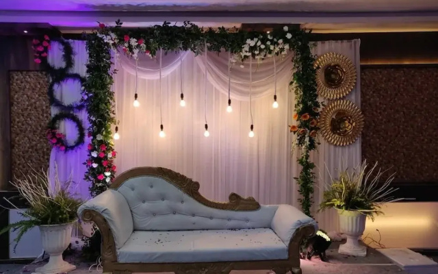 Hotel Shubhra Grand