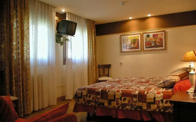 Hostal Arostegui