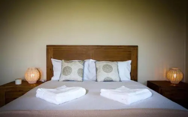 Wine Country Cottage located right at the Hunter Valley gateway, close to everything