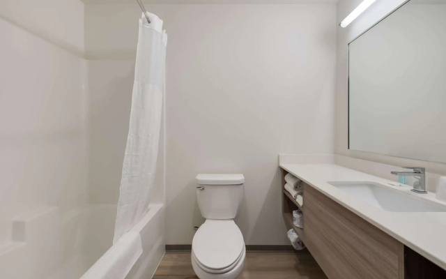 WoodSpring Suites Meridian