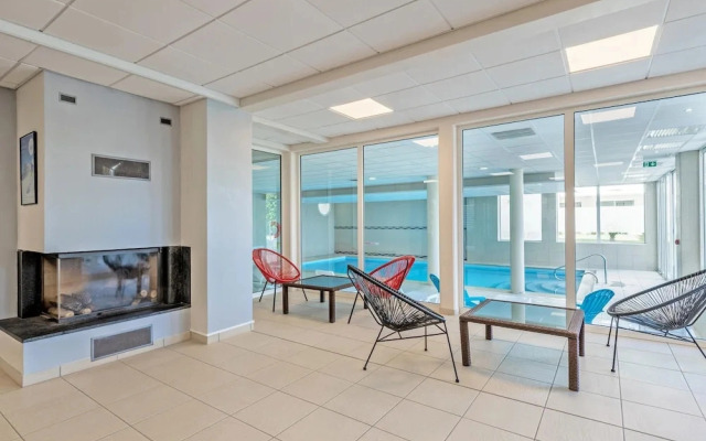 Stay With Indoor Pool & Sea