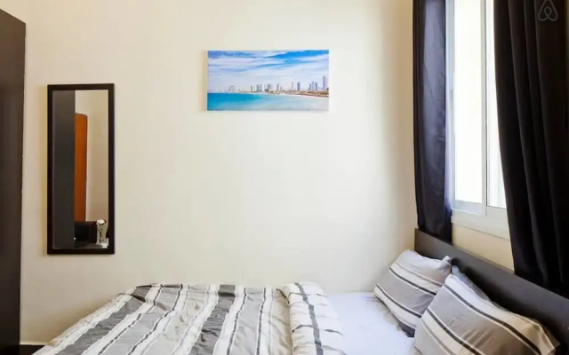 NHE Rothschild Apartments
