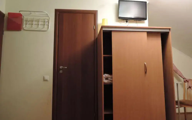 Avita I