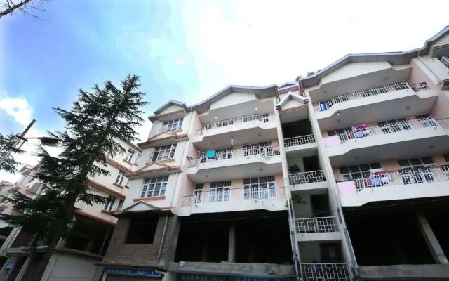 OYO 9201 Home Gorgeous Hill View 3BHK Kasaumpti Shimla