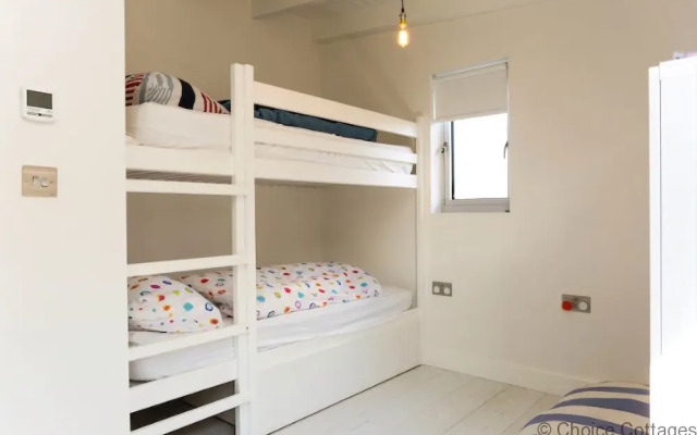 THE Cabin Croyde 4 Bedrooms