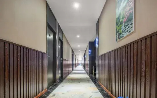 Joy Green Hotel (Chongqing Jiangjin Jiaotong University Shuangfu Campus)