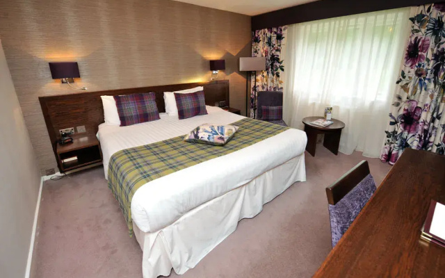 Best Western Plus Grim's Dyke Hotel