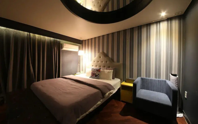 Hotel Frenchcode