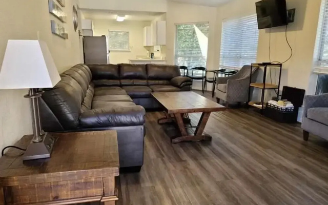 Air Haus Riverfront Home Amazing Views