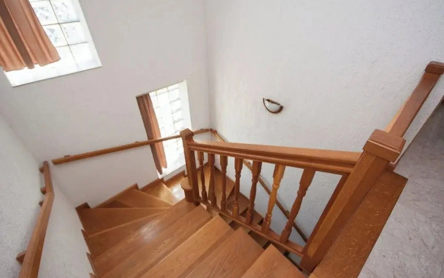 Inviting Holiday Apartment in Primosten