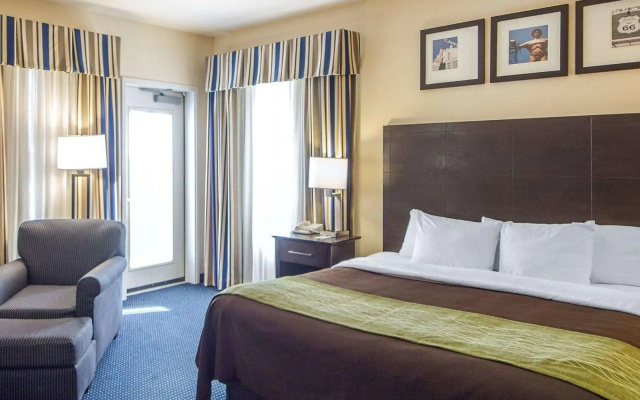 Holiday Inn Express Hotel & Suites Tulsa-Downtown Area